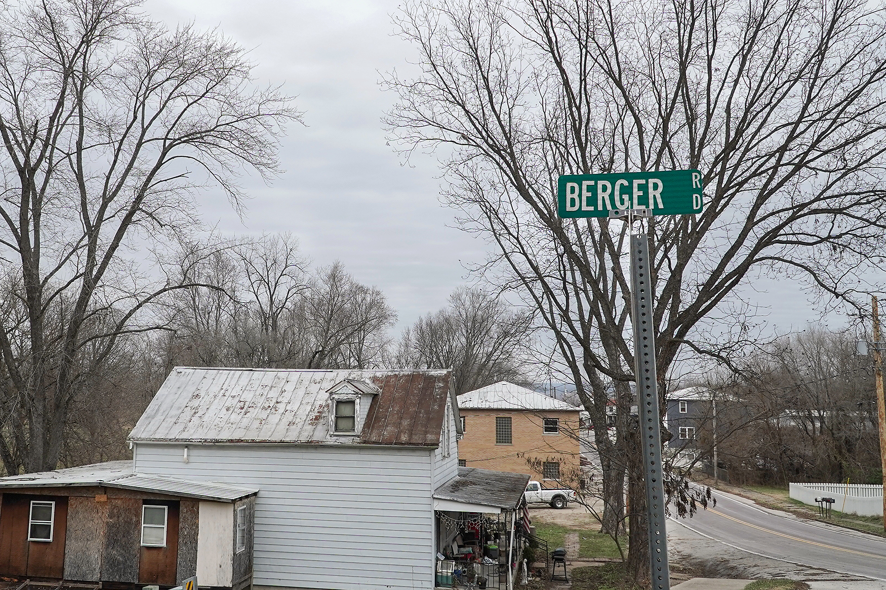 A street sign showing Berger Road.